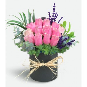 Kutuda Pembe Güller