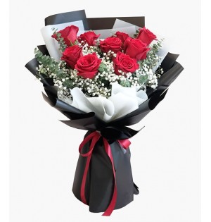 9 Kırmızı Gül Buketi