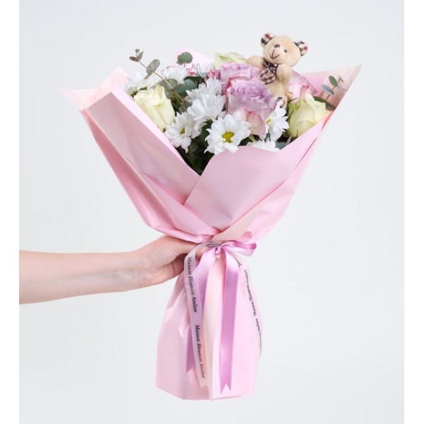 Pudra Bukette Lila Güller ve Ayıcık Anahtarlık