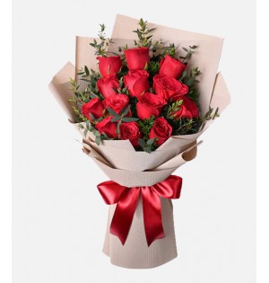 13 Kırmızı Gül Buketi